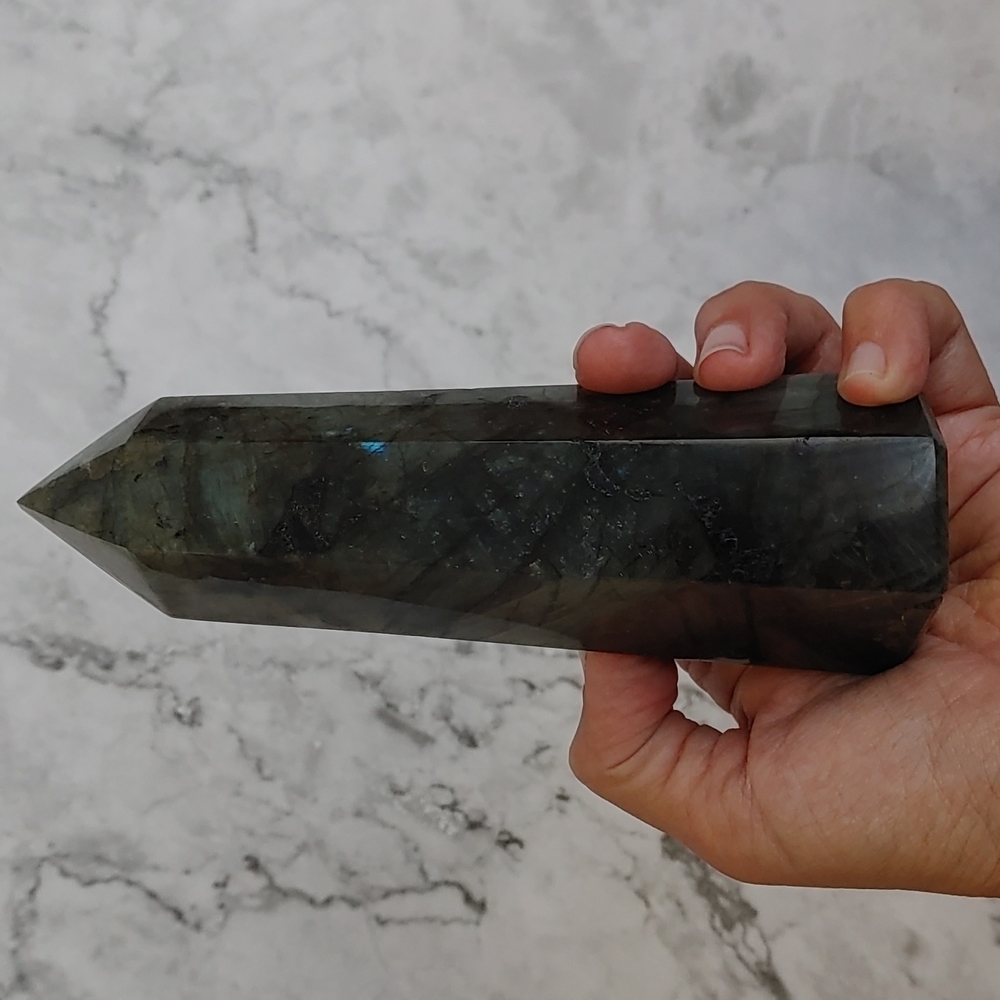 Labradorite Tower - Picture 4 of 4